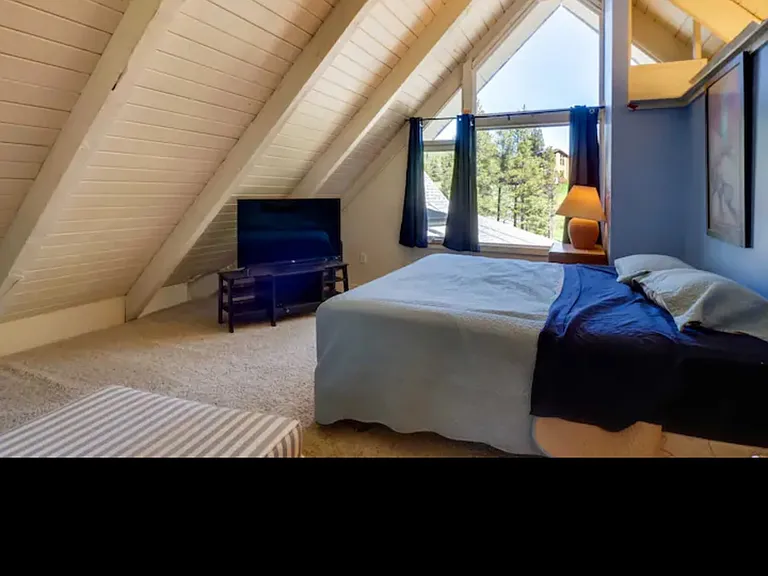 225 Starlit Ln — Photo 3
