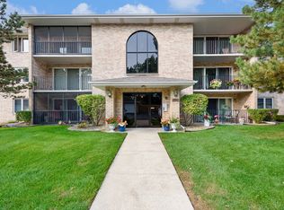 4920 W 134th Ct APT 201, Crestwood, IL 60445
