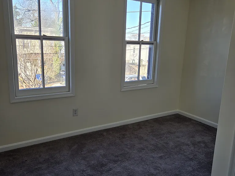 2218 Chester St SE — Photo 9