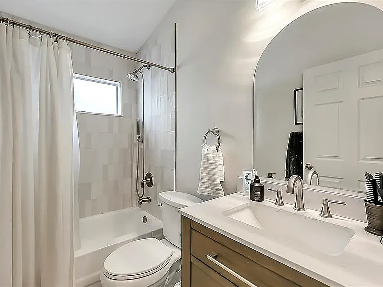 562 Pleasant Grove Dr — Photo 3