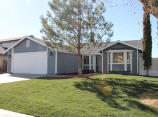 37947 Debra Ann Pl, Palmdale, CA 93550