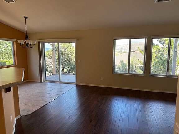 4th image of 1611 Addington Dr