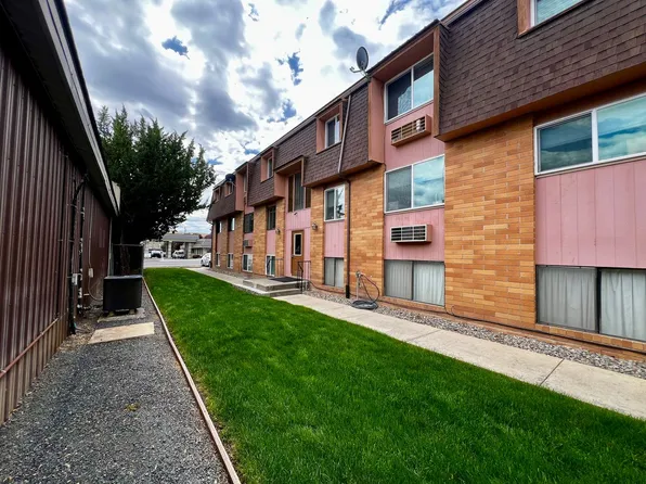 G105 - Selah House, 105 W Fremont Ave #9, Selah, WA 98942