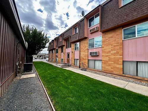 105 W Fremont Ave Photo 1