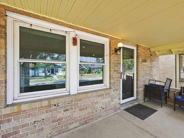 2630 N York St — Photo 27
