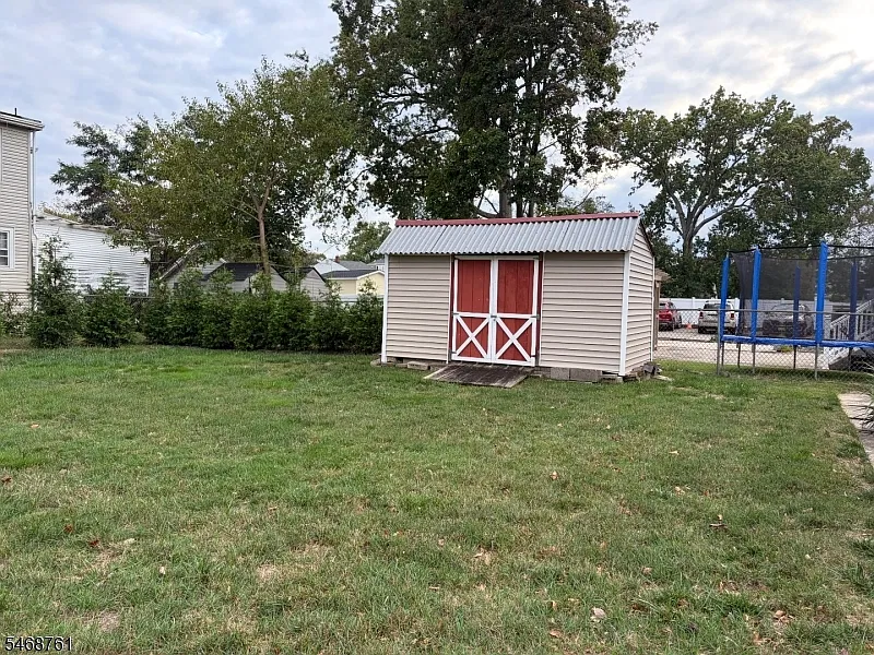 301 Penfield Pl — Photo 1