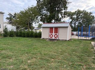 301 Penfield Pl, Dunellen, NJ 08812