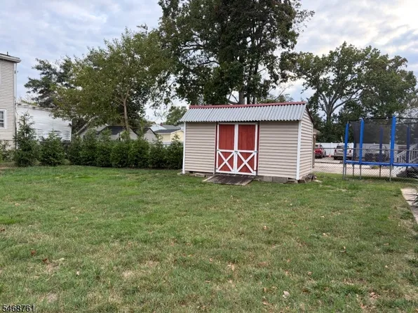 301 Penfield Pl, Dunellen, NJ