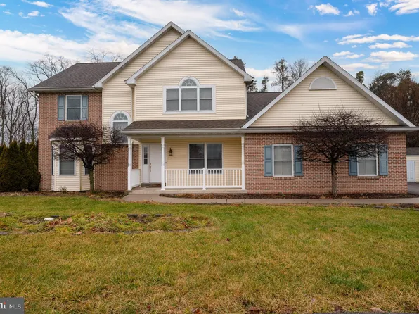 34 N 9th St, Ringtown, PA 17967