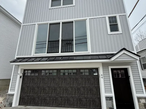 44 Centenary Avenue, Laconia, NH 03246