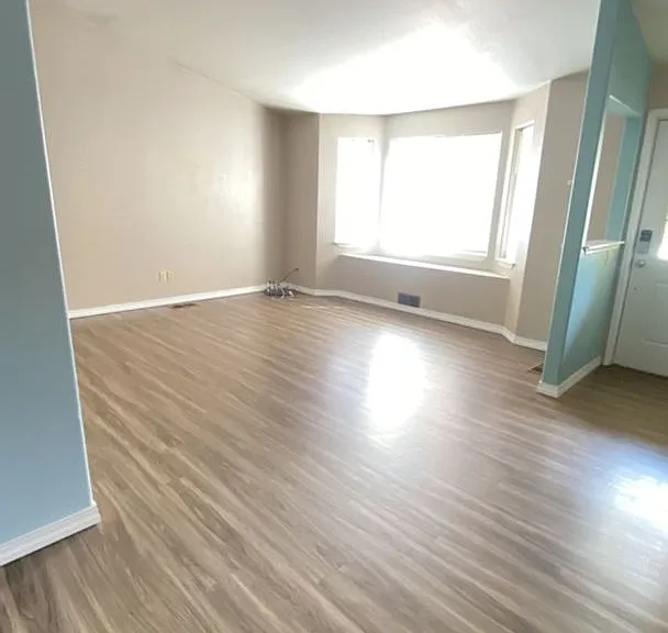 2503 E M Ave — Photo 5