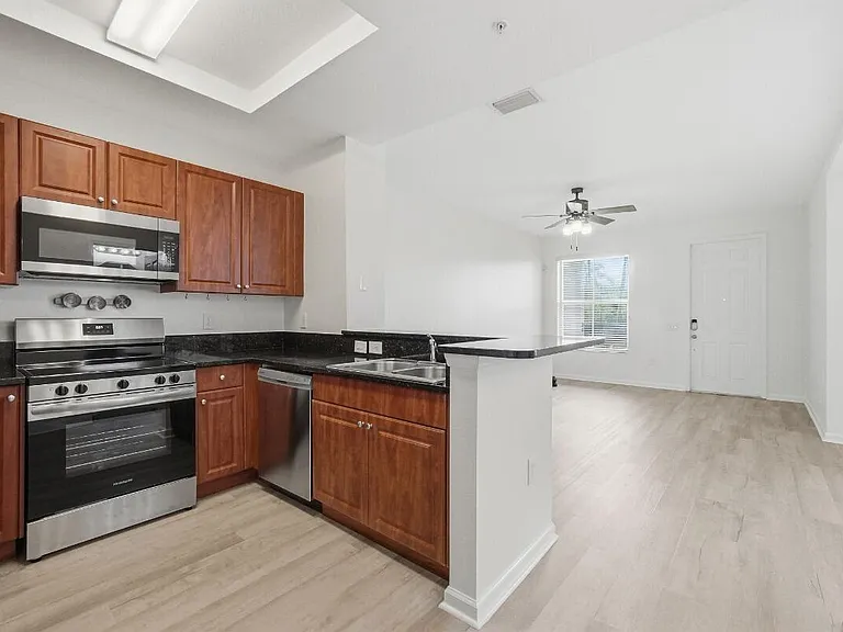 4501 Mimosa Ter — Photo 11