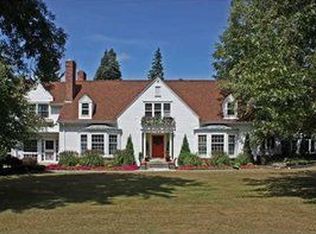 1304 Sweet Rd, East Aurora, NY 14052