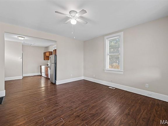 5th image of 4366 Beck Ave