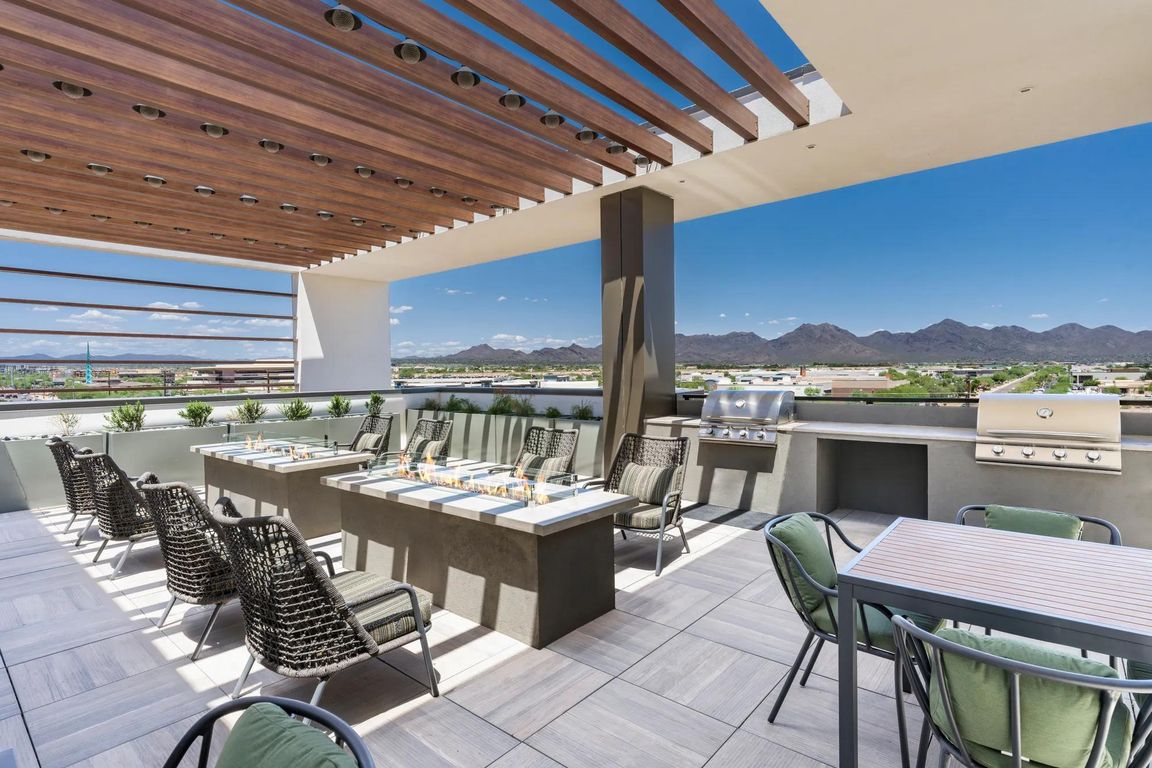 Enhance your daily routine with rooftop grilling stations, chic lounge seating, and inviting fire features_ideal for relaxing or socializing with neighbors.