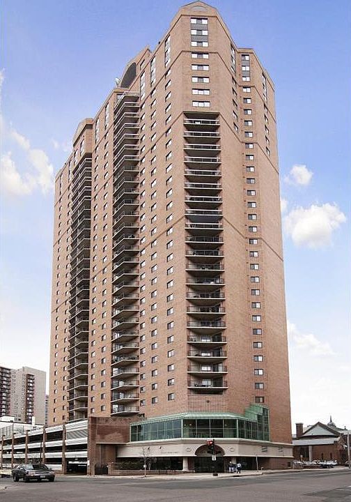 1st image of 78 10th St E Unit 2109