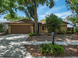 740 Crystal Dr, Palm Harbor, FL 34683