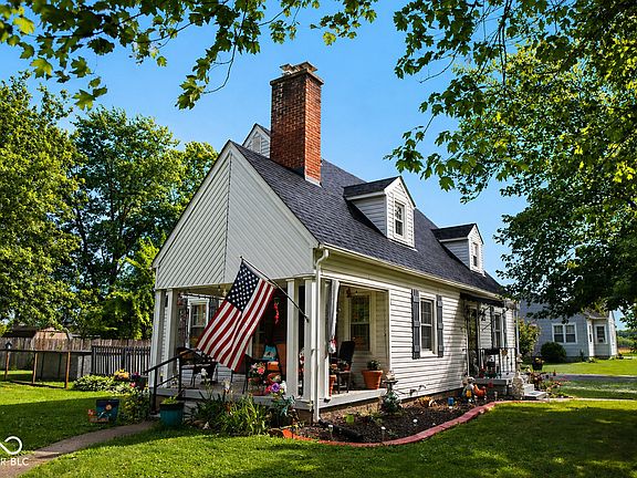 5th image of 377 S 1st St