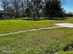 906 Abbeville Hwy — Photo 8