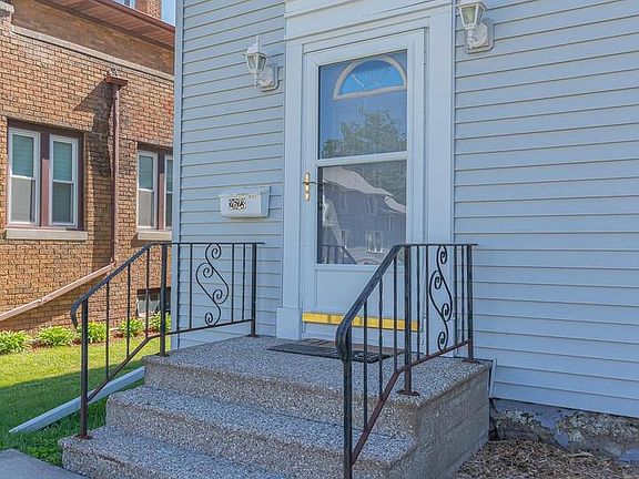 2nd image of 2623 N Main St