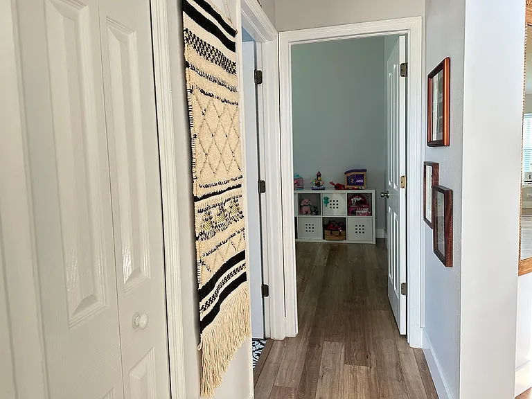 Hallway between bedrooms