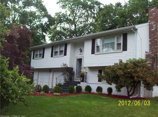 22 Victoria Dr, Meriden, CT 06450