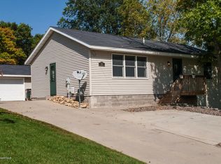 325 18th St SW, Rochester, MN 55902