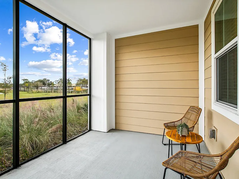 Westshore Palm Bay — Photo 9