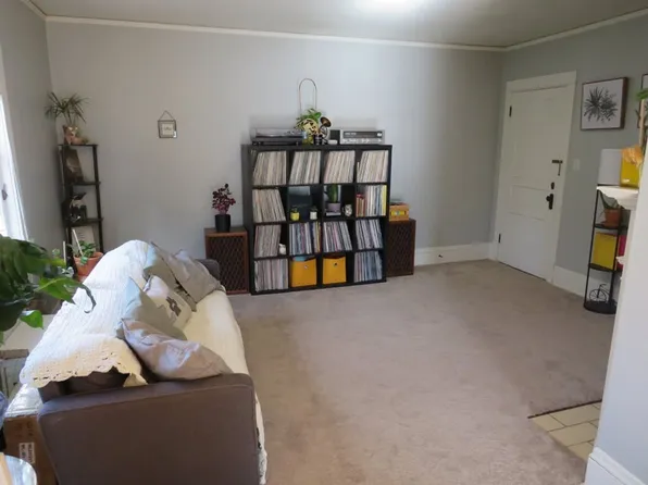 1421 State, 1421 State St #3, Eau Claire, WI 54701