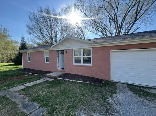 267 Royal Dr, Rock Island, TN 38581