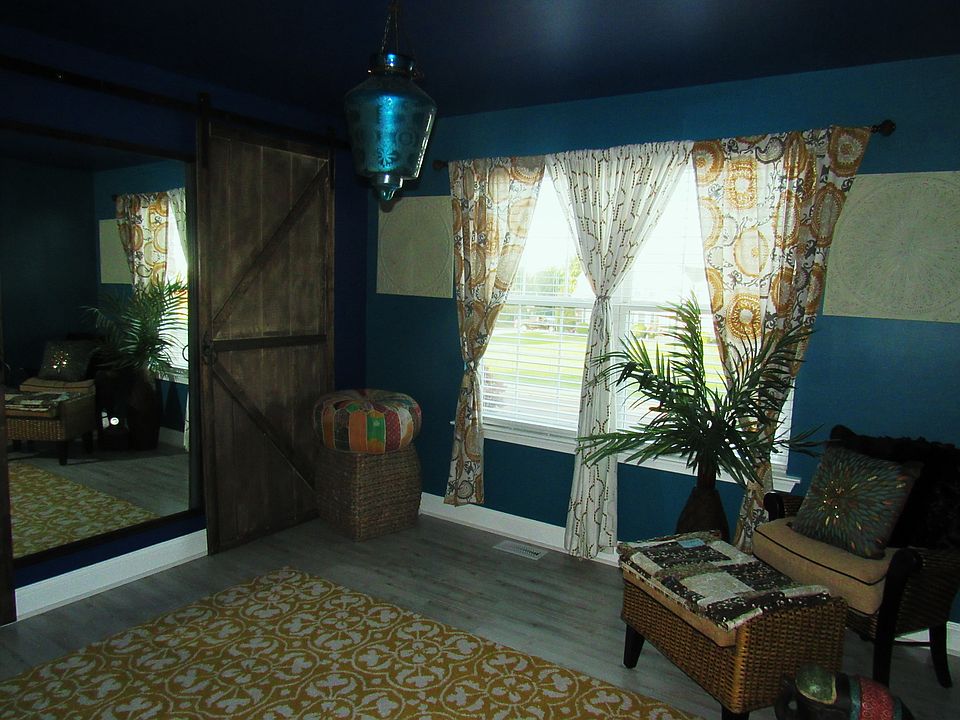 2nd image of 32 Peach Ridge Dr
