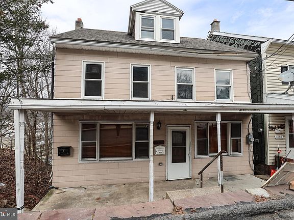 2nd image of 128 Spruce St