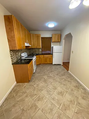 Rented by Benyamin Fattakhov, LREB | media 5