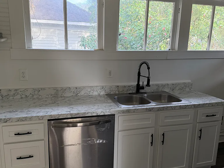 1223 Elmira St #A — Photo 14