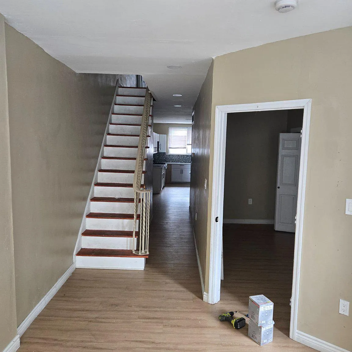4 bed, 3.0 bath, 1188 sqft, $2,500 — Photo 2
