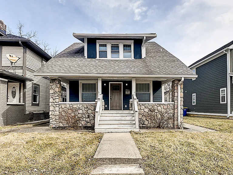 2915 N Talbott St — Photo 1