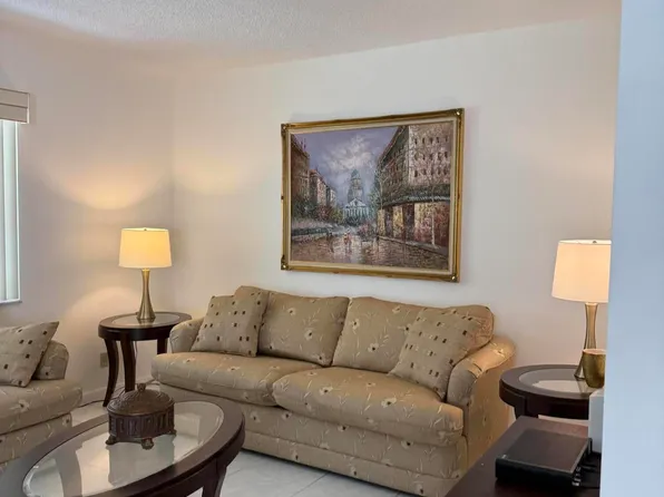 154 Piedmont D, Delray Beach, FL 33484