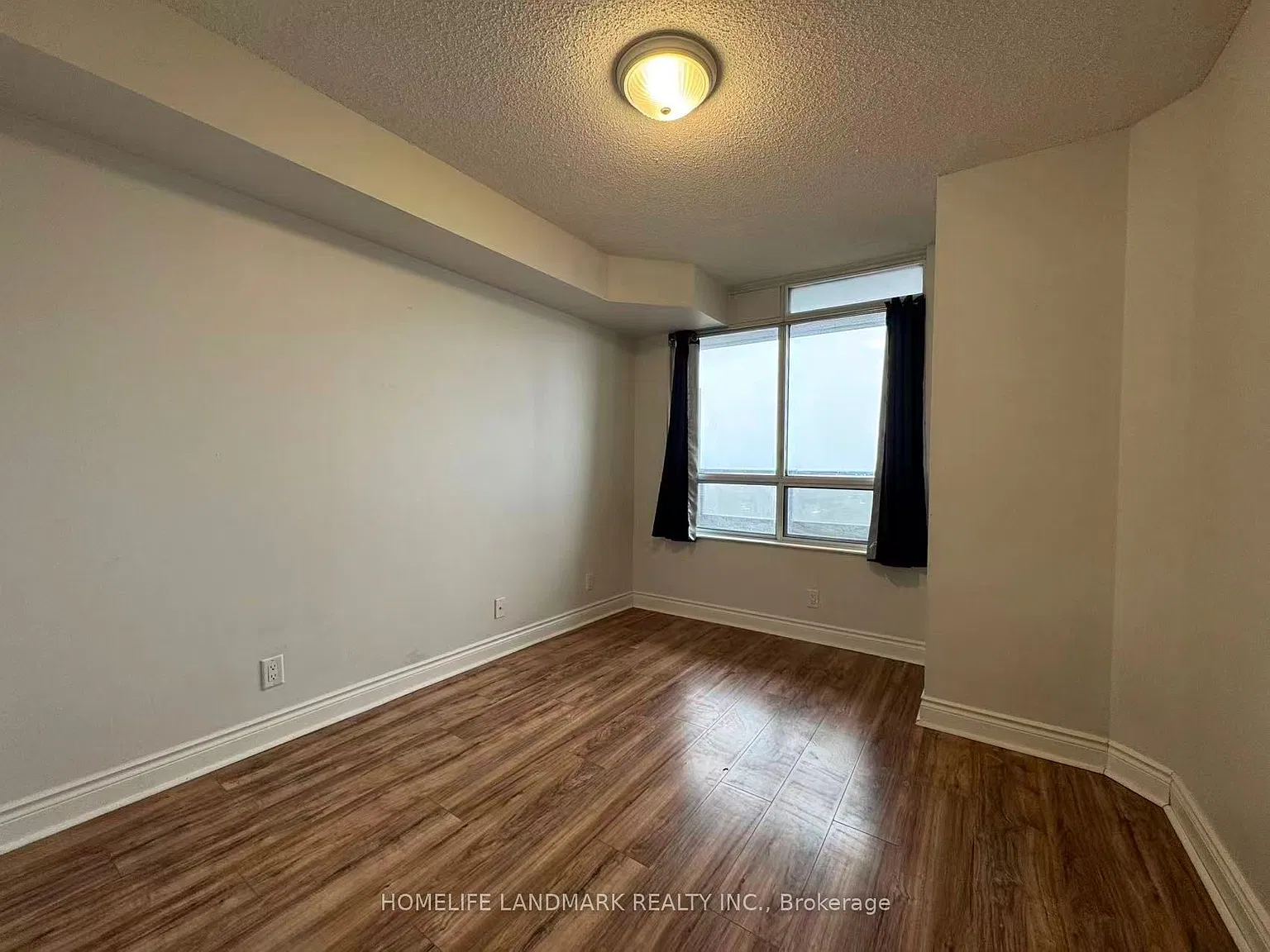 1 bed, $2,300 — Photo 4