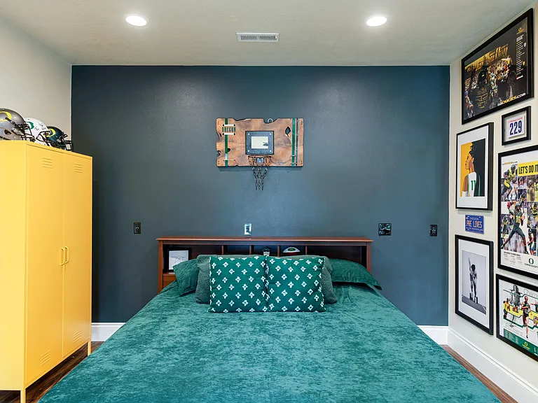 3623 University St — Photo 38
