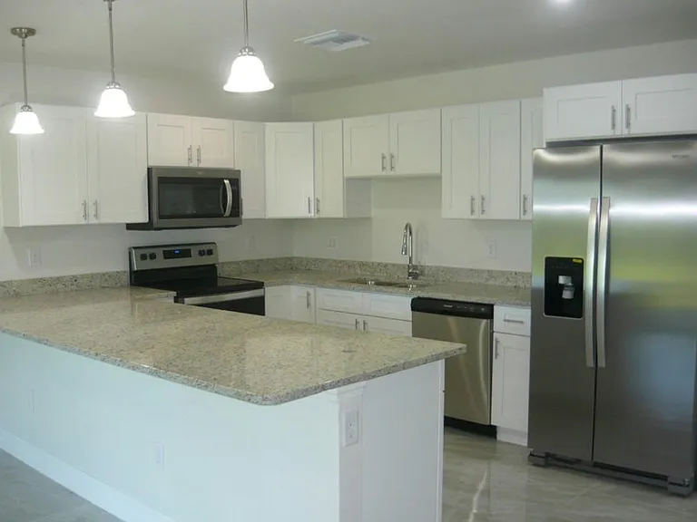 Jaguar Blvd — Photo 2