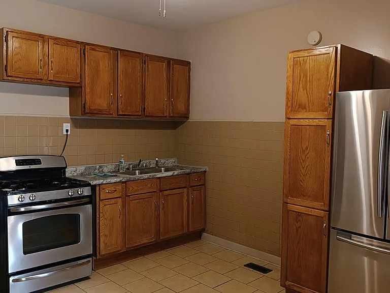 9624 S Avenue M #1 — Photo 7
