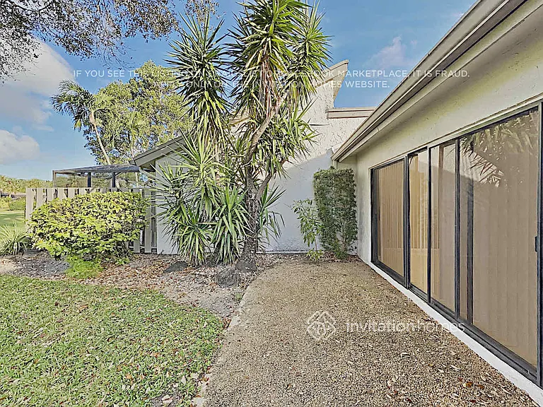 381 Wildwood Ln E — Photo 15