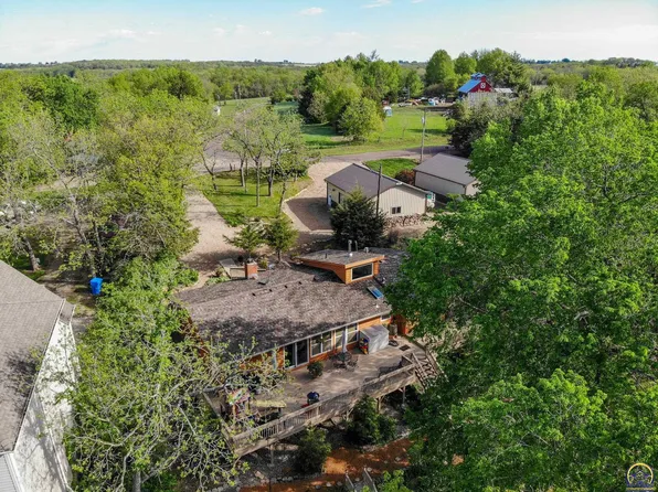 5301 Saratoga Dr, Mc Louth, KS 66054