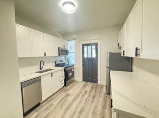 9 Garfield Ave S #1, Hamilton, ON L8M2R7