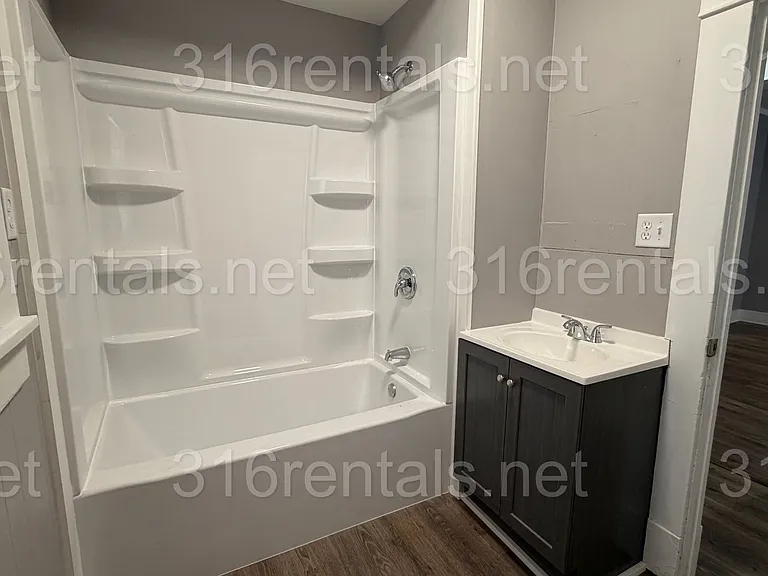 514 W 4th Ave — Photo 20