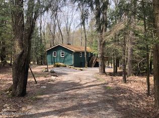 1179 Kinta Cir, Pocono Lake, PA