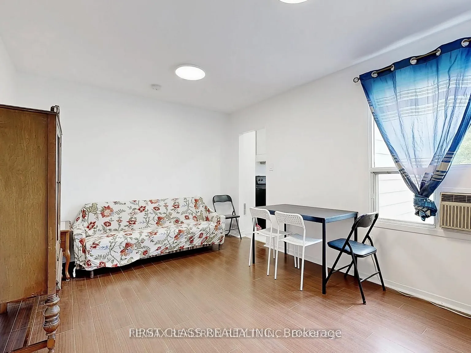 2 bed, $2,200 — Photo 2