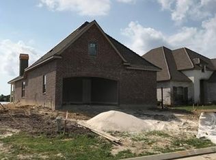 317 Nicklaus Dr, Slidell, LA 70458