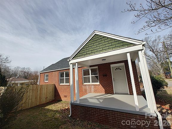 2nd image of 823 Lincolnton Rd