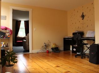 11 Hanover St APT 2, Portland, ME 04101